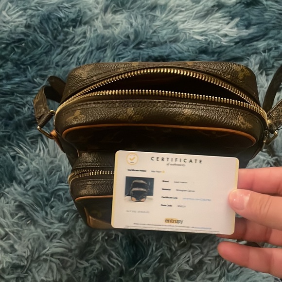 Louis Vuitton Monogram Amazon Bag - Picture 4 of 11